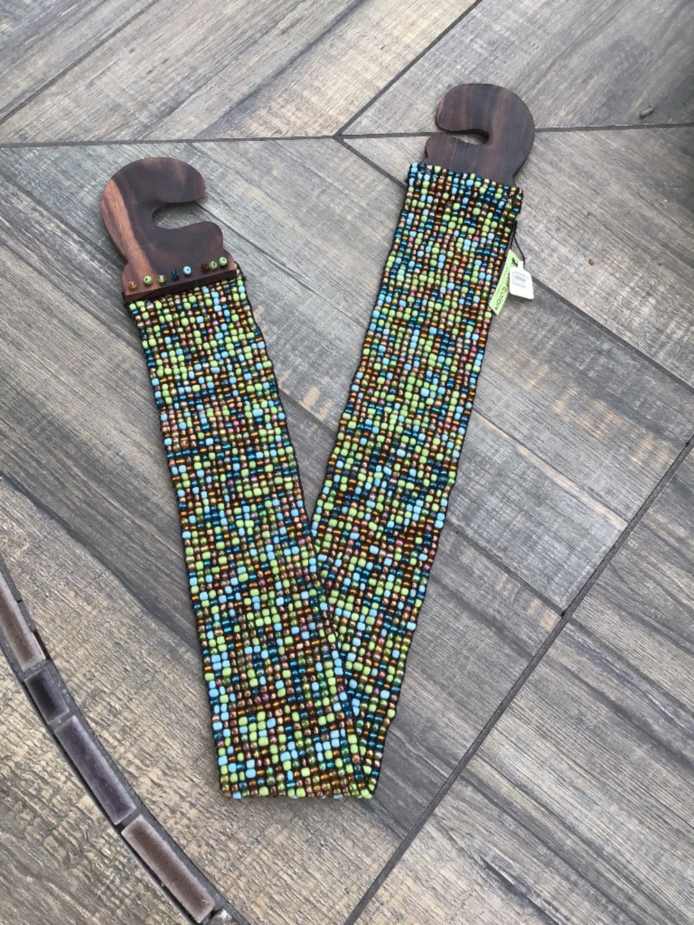 🦋 NWT about color Beaded Stretch Belt